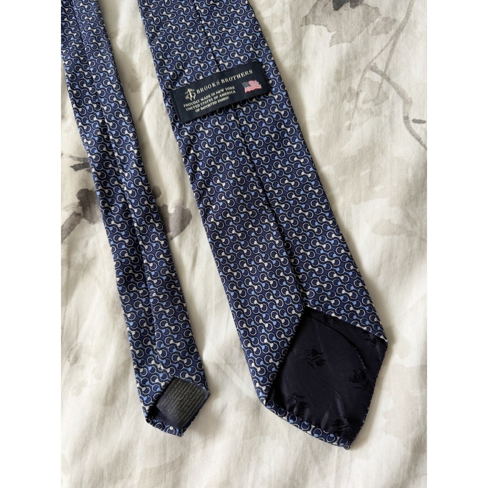 Brooks Brothers Blue Horsebit Geometric Print 100% Silk Tie Necktie Made In USA